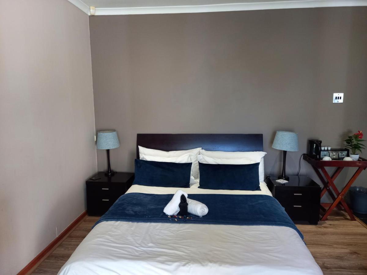 בלוברגסטראנד Mandalay Beach Guest House מראה חיצוני תמונה